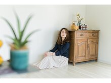 ワタシ(watasi)の雰囲気（ナチュラルドライカットで動きを出したり収めたり自由自在に♪）