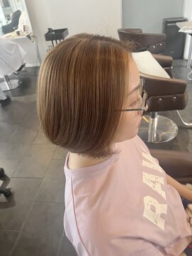 ヘアサロン フラット(Hair salon flat) ハイライト×ベージュ