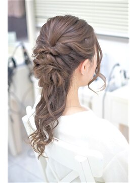 リサ 恵比寿(risa.) ねじりネオハーフ