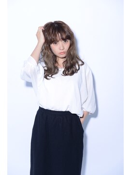 ヘアーアイストゥーレ(HAIR ICI TRE) くせ毛風アンニュイパーマヘア