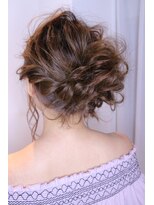 ヘアデザイン ディクト(hair design D.c.t) [D.c.t]平田ヒデカズ サイドお団子arrange