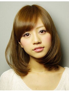 ザ シー 橋本(The C) 「The C 橋本店」小顔に導く「ツヤ」を大切にしたミディアムヘア