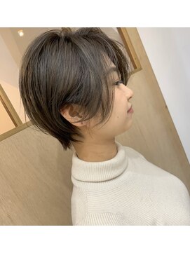 トレス(tresses) ショート×ブリーチグレージュ