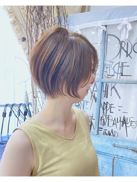 ロッティー(Rottie) 丸みショートボブ