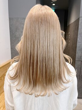 アルバム 銀座(ALBUM GINZA) ベージュロング_アースカラーくびれヘアツートンカラー_ba373601