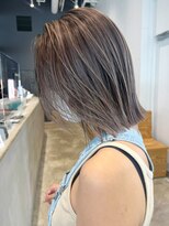 アルバム 渋谷パルコ(ALBUM) バレイヤージュ_チェリーブラウンフェミニンロング_ba408721