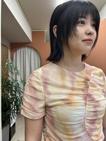 ウェルク(welc) ミディアムヘア斜めバンググレージュカラーデザインカラー