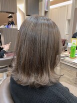 アルターリール(aL ter Rire)&nbsp;黒髪/グレーベージュ/レイヤーロング/前髪パーマ