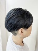 20代30代40代透明感暗髪横顔美人刈り上げショート