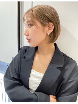 トルネード(TORNADO) 海外ヘア ハイトーン耳掛けボブ プラチナブロンド t519