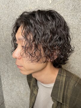 ニアウ 伊勢崎連取店(Niau) メンズマッシュウルフ波巻きスパイラルパーマ