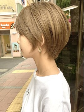 ラフ 新宿(Laff) 似合わせカット20代30代40代50代くびれショート丸みショートボブ