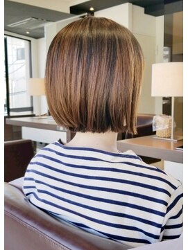 フロア(FLOOR) #20センチカット#キレイなワンレン#ツヤボブ