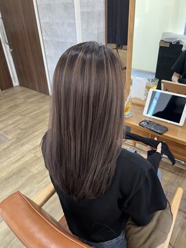 ヘアサロンラルガ 下曽根店(Hair salon Raruga) シャドウルーツ