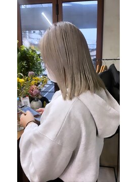 ソルトウォーター(SALT WATER) ベージュ/ハイトーン/グレージュ 恵比寿/代官山