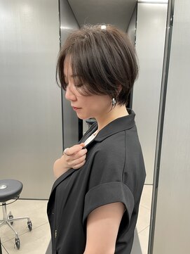 メゾンイデアル(maison Ideal) 大人ショート×白髪ぼかしハイライト