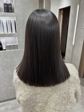 エレノア 熊本(Eleanor) ワンレングス/縮毛矯正