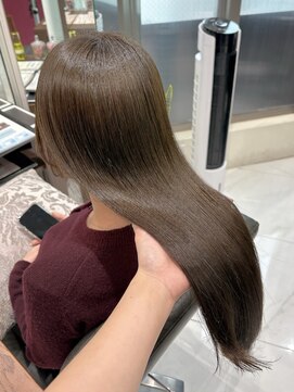 フォルテロゼ 横浜(FORTE rose) しっかり透明感!オリーブベージュ