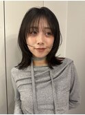 大人の抜け感レイヤーミディ