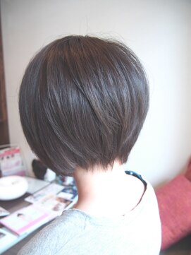 ヘアースペースシャルム (HAIR SPACE Charme) 【スモークアッシュ♪】ノームコア・マッシュボブ♪