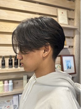 サロンドカスティーロ(salon de castillo)の写真/【当日◎】最先端のトレンドをおさえたメンズカット*《ニュアンスパーマ》《メンズパーマ》で垢抜けヘアに*