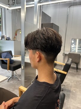 メンズサロン キング 梅田店(Men’s salon K!ng) ホワイトメッシュ/ツイスト/ツイスパ/パーマ/メンズ/眉毛