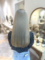 アンド ラ ブランシュ(&.La Blanche)&nbsp;ホワイトベージュ/ブリーチカラー/大宮