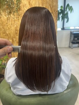 ヴァンガード(Vanguard) 育てる髪質改善ストレートエステ/ミディアムローレイヤー