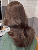 ルノン フィージュ(LUNON fieju)&nbsp;黒髪クラゲヘアーオリーブグレー小顔ココアベージュ