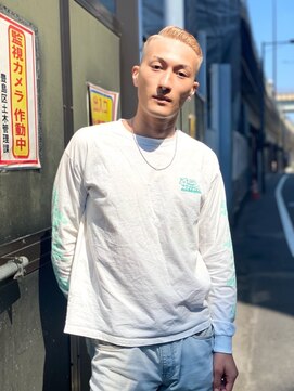 アイコン ブルー メンズ(I-CON #blue MEN'S) ☆ハイトーン×サイドパート☆【池袋フェード】