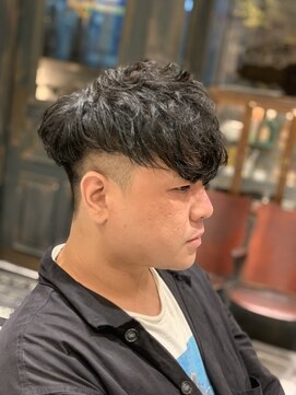 ルドローブラントオオサカ(LUDLOW BLUNT Osaka) 前下がりダウンバング