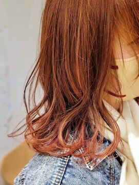 キザシ(KIZASI) 白髪染めを使わない白髪ぼかし透明感とフリンジピンクで楽しんで