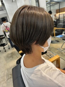 ナンバースリー 溝の口店(Number Three) ナチュラルハンサムショート