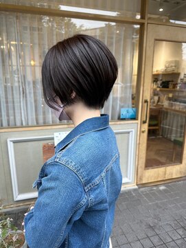 メルク(merc.) ハンサムショート/黒髪ショート/センターパート/大人ショート