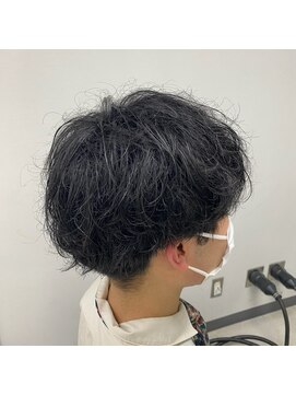 アイノベル(‘Inovel’) パーマ+デザインカット