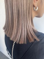 イズ(is.)&nbsp;Wカラー/切りっぱなしボブ