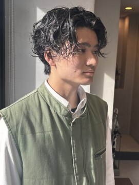 ヘアー アイス ルーチェ(HAIR ICI LUCE) ニュアンスパーマ緩めスパイラルツーブロック刈り上げなし／大矢