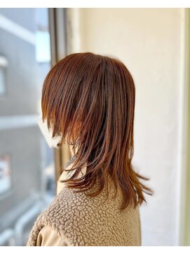 ピチカート パクト(pizzicato pacto) ミディアムレイヤーカット　ベージュカラー