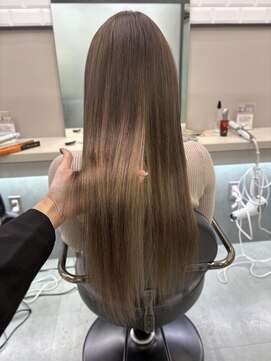 リリー(Lilley) 【lilley 稲永麻衣】韓国エクステ+ロング+羽エクステ+韓国ヘア