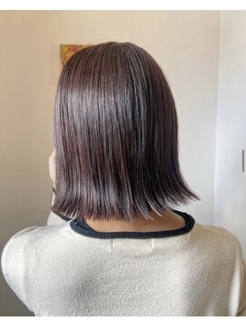 イヴェラ(IVERA) 切りっぱなしボブ×バイオレットカラー