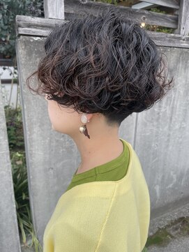 テントヘアー(tent hair) くりくりパーマ＋刈り上げハンサムショートstyle*