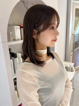 盛れる顔まわりカット/おくれ毛カット/レイヤーミディアム