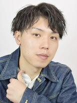 クオンヒール(QUON HEAL)&nbsp;センターパート波巻きツイストスパイラルパーマシャドウパーマｎ