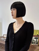 ヘアーアイストゥーレ(HAIR ICI TRE)&nbsp;ぷつっとミニボブ×ダークカラーでモード秋