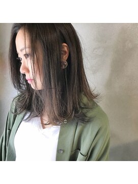 ミント(mint) 切りっぱなしロブ&流行りのアディクシーカラー