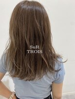 シュールトルワ(SUR TROIS)&nbsp;シルキーベージュ