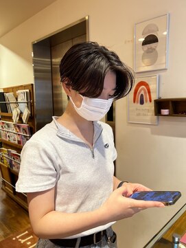 エクリ 麻布十番(equri) ニュアンスセンターパート