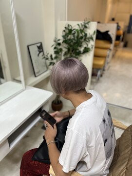 カリーナ(CARINA) ハイトーンカラー/ピンクホワイトベージュ