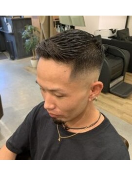 クフィア メンズヘアー カンポ 難波店(CUFFIA MEN'S HAIR CAMPO) スキンフェード　ウェイブアップ