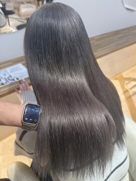 ラビスモア(Lovis moa) 切りっぱなしボブ/ピンクブラウン/エアリーロング/美髪のススメ